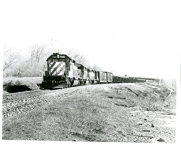 BN No.7285 standard gauge freight train
