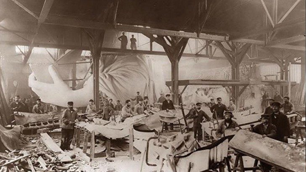 Building the Statue of Liberty